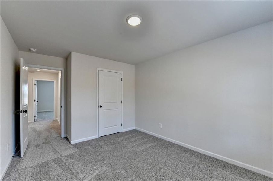 Spacious, unfurnished interior of a new home in , Auburn (Image 54).