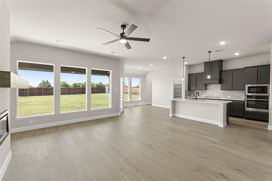 DFW-Lovers Landing-Concept 2464-229 Harmony Avenue-Family-Risewell Homes