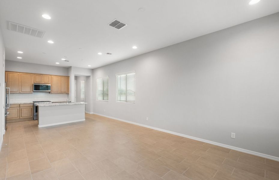 Spacious, unfurnished interior of a new home in Sun City Festival, Buckeye (Image 21). Spacious, unfurnished interior of a new home in Sun City Festival, Buckeye (Image 21).
