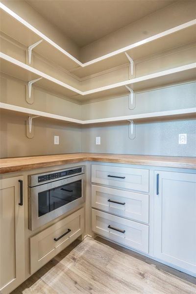 Spacious, unfurnished interior of a new home in , Abilene (Image 23).