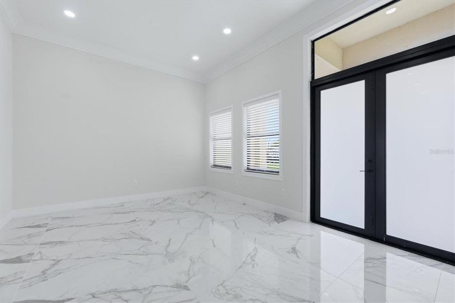 Spacious, unfurnished interior of a new home in , Port Charlotte (Image 15). Spacious, unfurnished interior of a new home in , Port Charlotte (Image 15).