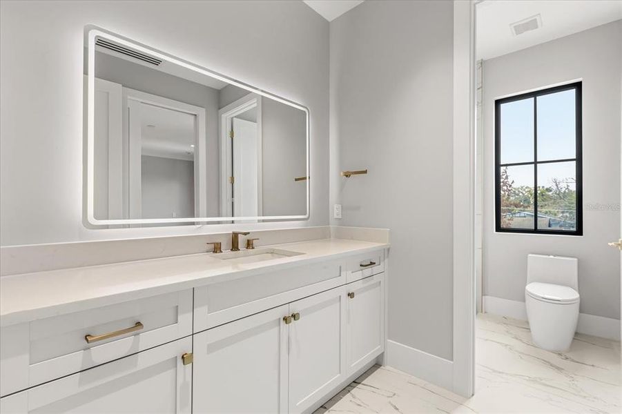 Furnished interior view inside a new home in , Orlando (Image 35).