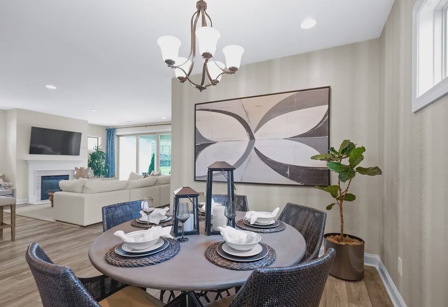 Dining - 19 of 37 Dining - 19 of 37