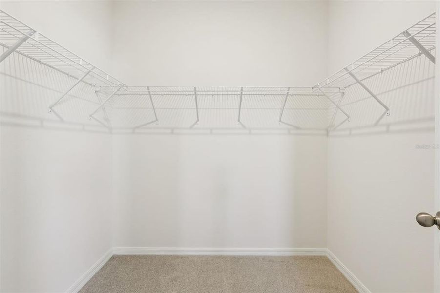 Spacious, unfurnished interior of a new home in The Meadow at Crossprairie Bungalows, St. Cloud (Image 27).