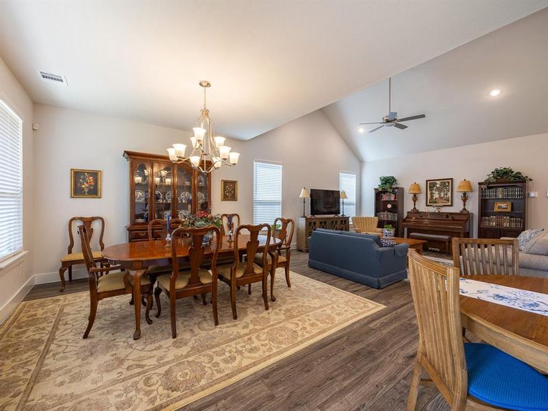 Furnished interior view inside a new home in , Waxahachie (Image 3). Furnished interior view inside a new home in , Waxahachie (Image 3).
