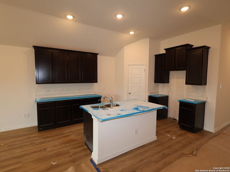 Image 35 of a home in Agave.