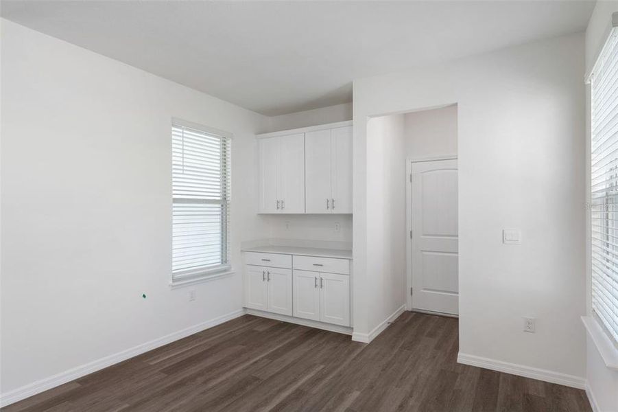 Spacious, unfurnished interior of a new home in Waterleigh, Winter Garden (Image 13).