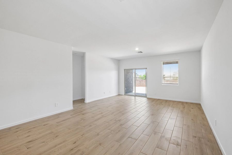 Representative images and renderings are for illustrative purposes. Actual structural options and design finishes of home may vary.