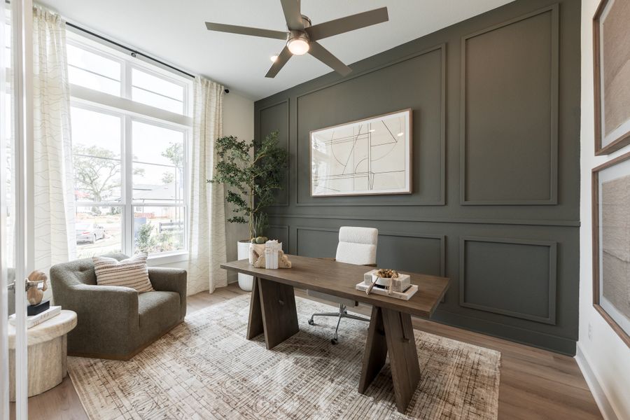 Representative furnished interior of a home built from the Fulbright by Tri Pointe Homes in Sienna 60’, Missouri City (Image 7).