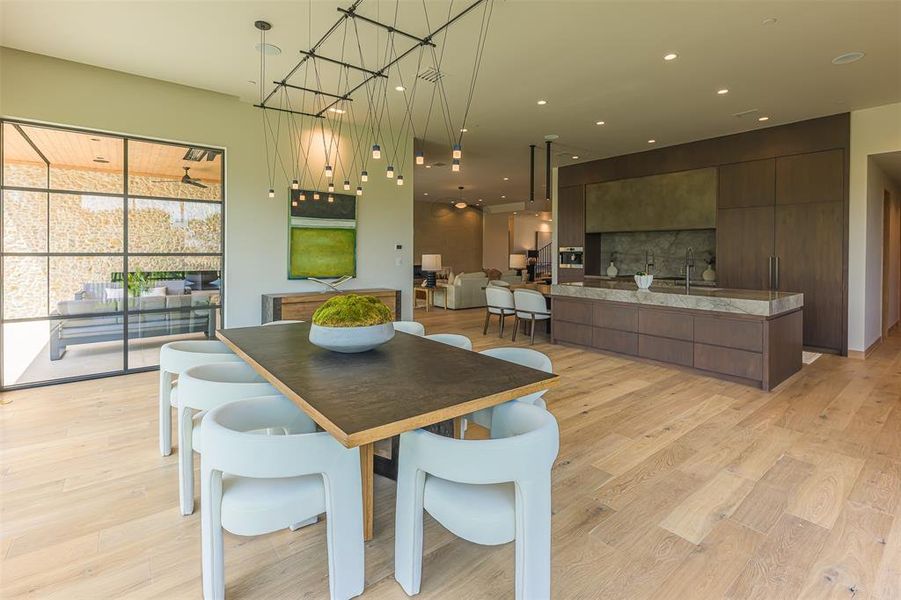Furnished interior view inside a new home in , Southlake (Image 16).