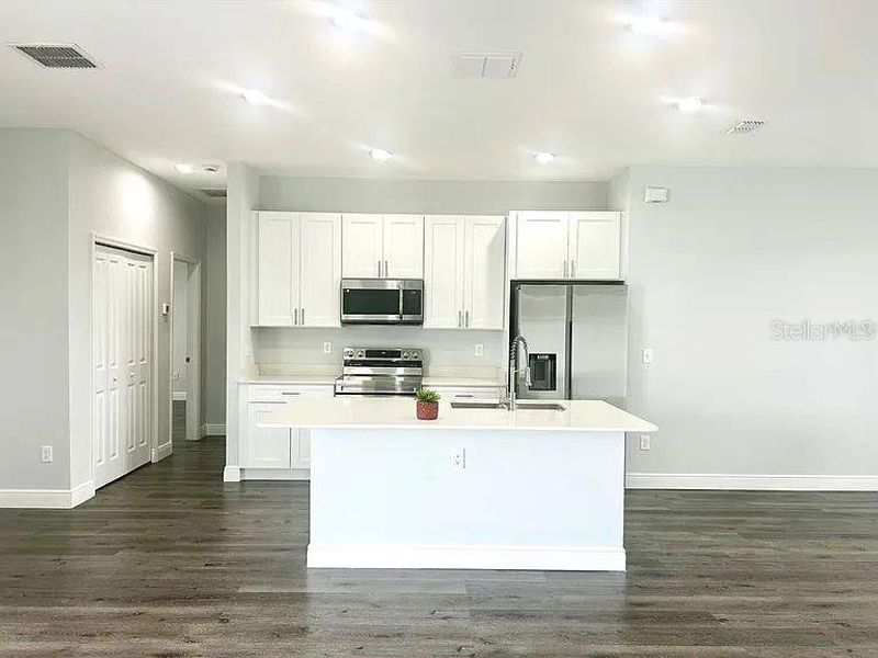 Furnished interior view inside a new home in , Ocala (Image 4).
