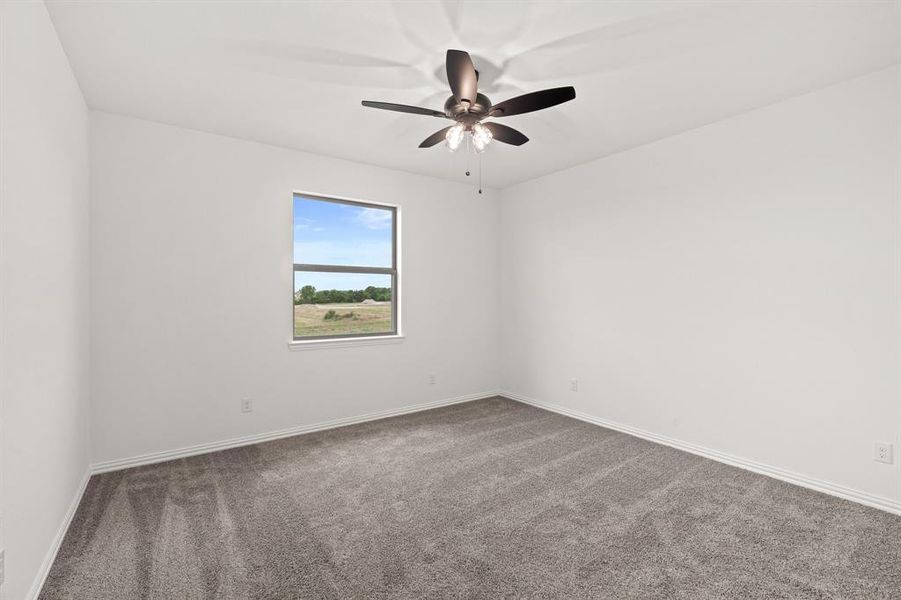 Spacious, unfurnished interior of a new home in , Waxahachie (Image 28).
