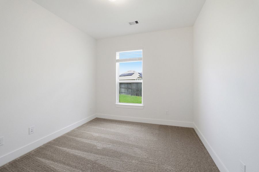 Spacious, unfurnished interior of a new home in Sunterra, Katy (Image 19). Spacious, unfurnished interior of a new home in Sunterra, Katy (Image 19).