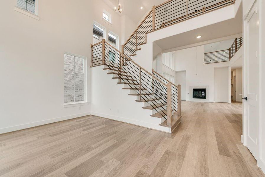 Spacious, unfurnished interior of a new home in Edgewater, Fate (Image 21).