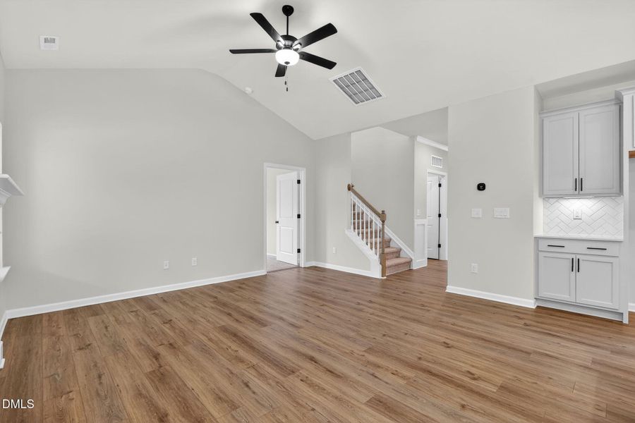 11-web-or-mls-492-beacon-hill-rd-new-hom 11-web-or-mls-492-beacon-hill-rd-new-hom