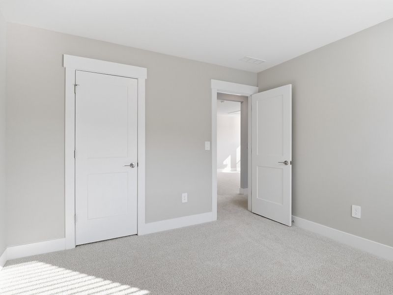 Spacious, unfurnished interior of a new home in Watkins Glen, Raleigh (Image 18).