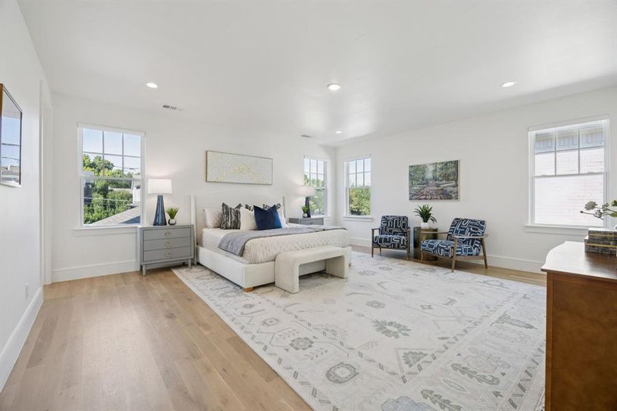 Furnished interior view inside a new home in , Dallas (Image 10).