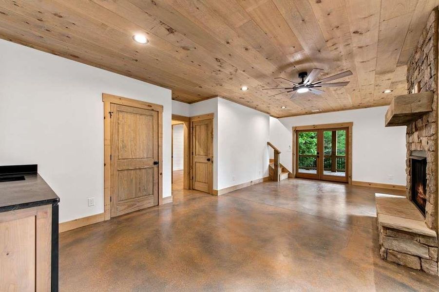 Spacious, unfurnished interior of a new home in , Mineral Bluff (Image 69). Spacious, unfurnished interior of a new home in , Mineral Bluff (Image 69).