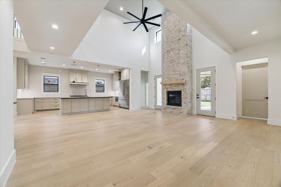 Spacious, unfurnished interior of a new home in , Houston (Image 37). Spacious, unfurnished interior of a new home in , Houston (Image 37).
