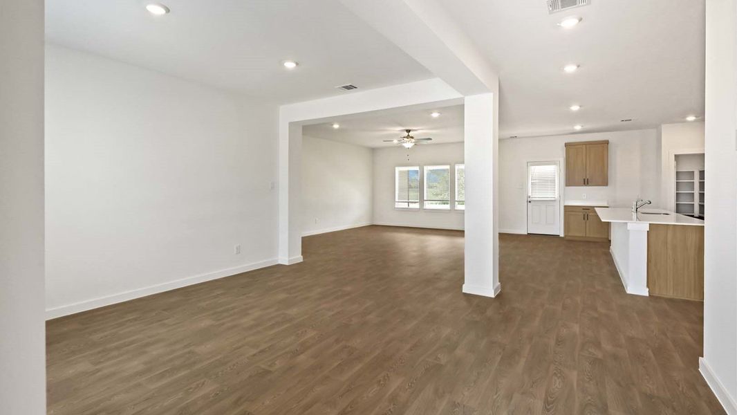 Spacious, unfurnished interior of a new home in Blue Heron Estates, Beasley (Image 18). Spacious, unfurnished interior of a new home in Blue Heron Estates, Beasley (Image 18).