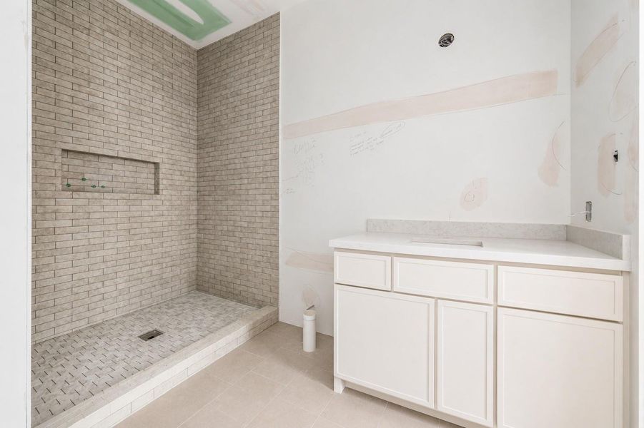 Secondary en suite Secondary en suite