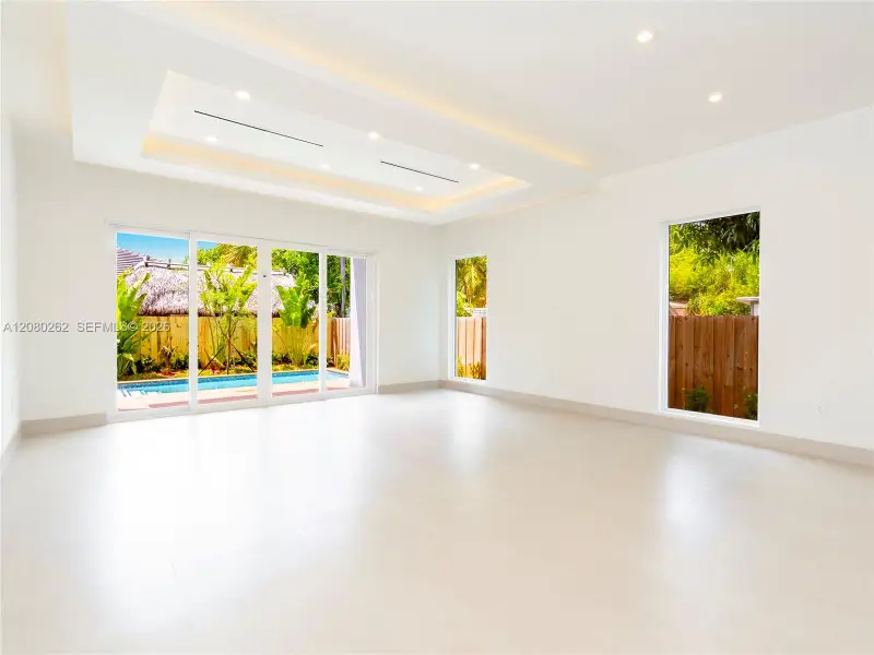 Spacious, unfurnished interior of a new home in , Fort Lauderdale (Image 18). Spacious, unfurnished interior of a new home in , Fort Lauderdale (Image 18).