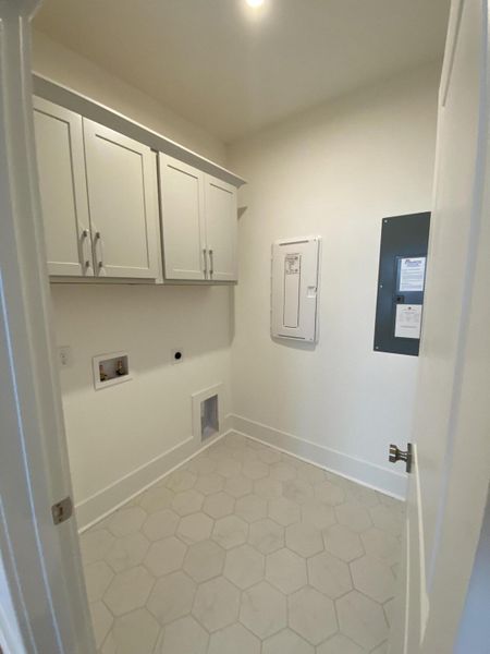Spacious, unfurnished interior of a new home in Waterloo Estates, Johns Island (Image 25).