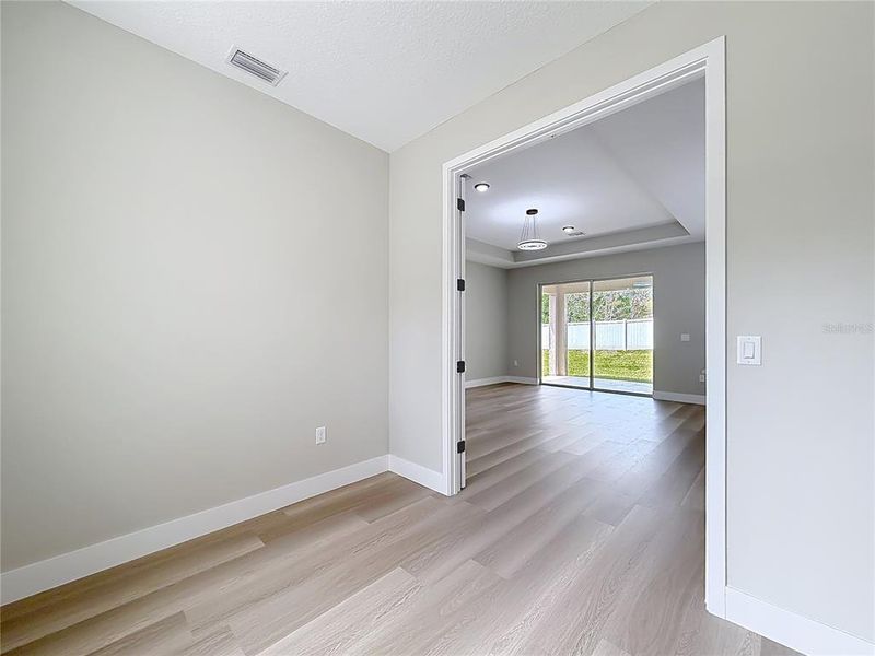 Spacious, unfurnished interior of a new home in , Citrus Springs (Image 56).