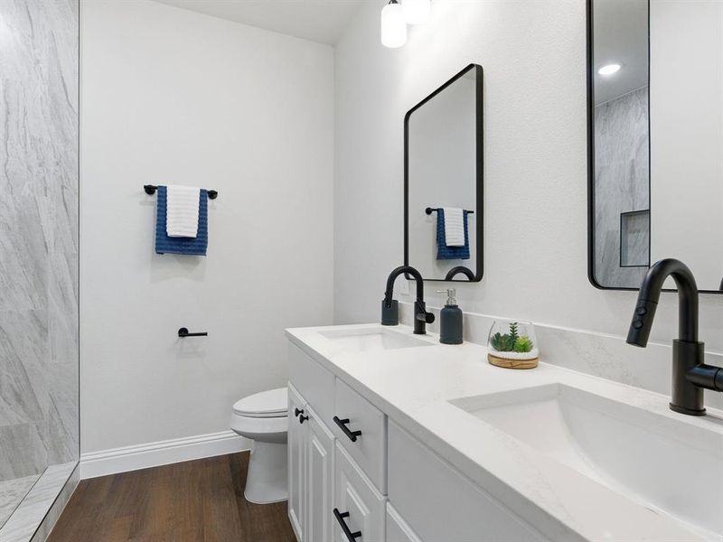 Furnished interior view inside a new home in , Granbury (Image 7).