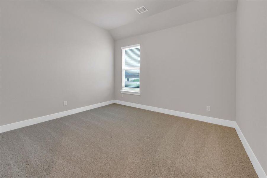Spacious, unfurnished interior of a new home in Springside Estates II, Waxahachie (Image 15). Spacious, unfurnished interior of a new home in Springside Estates II, Waxahachie (Image 15).