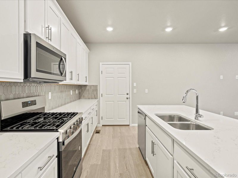 Photos are representative only and are not of the actual home. Actual finishes, elevation, and features may vary.