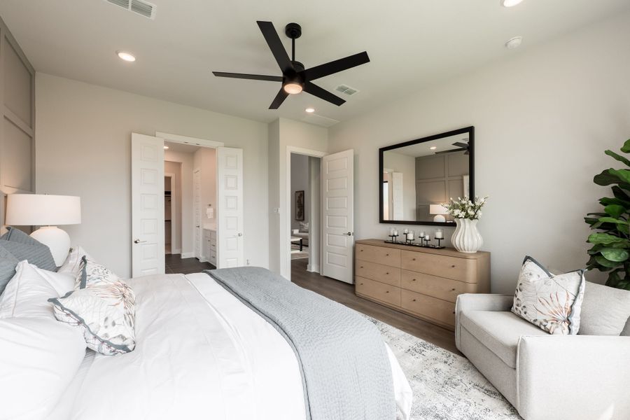 Image 84 representing the Goldeneye by Tri Pointe Homes in Tompkins Reserve, Katy, TX.