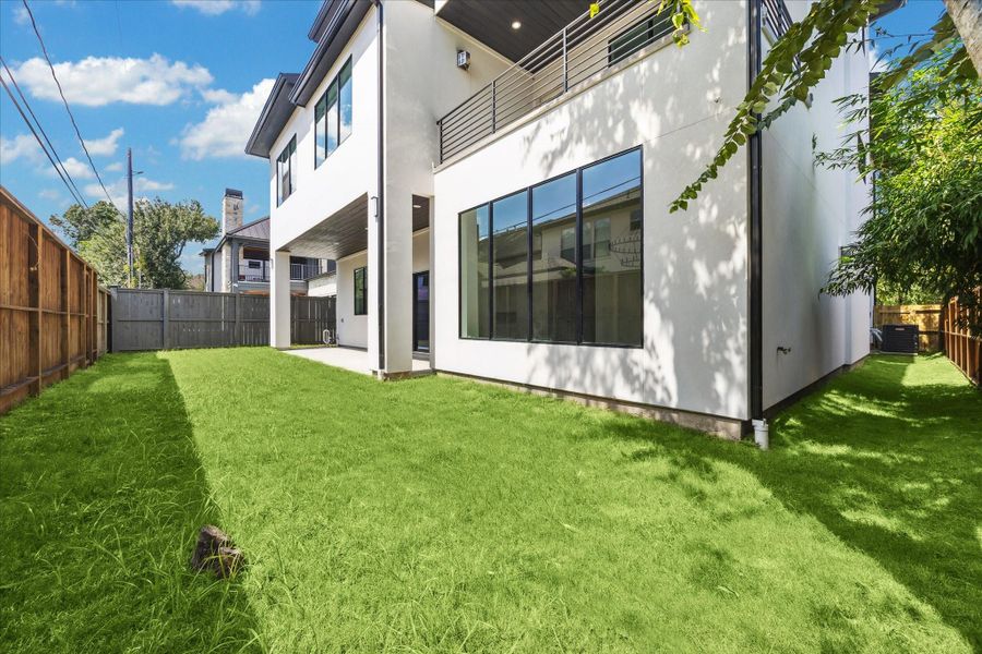 Exterior details and patio area of a home in , Houston (Image 24).