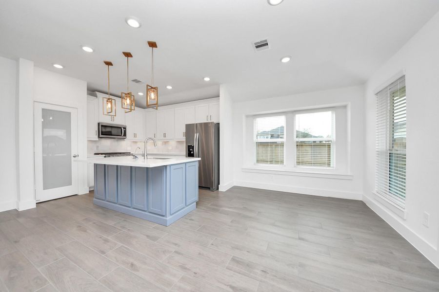 Furnished interior view inside a new home in Laurel Landing: Landmark Collection, Alvin (Image 10).