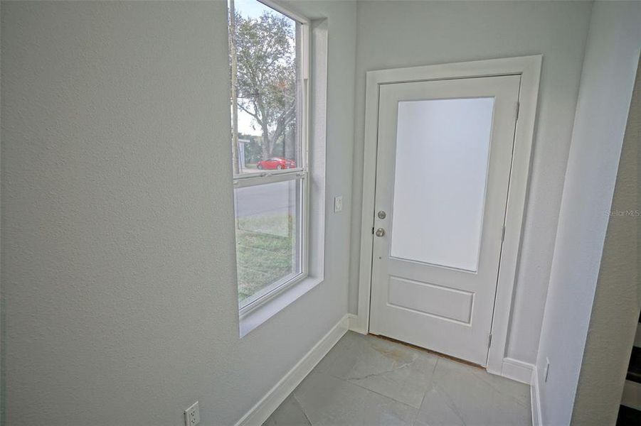 Spacious, unfurnished interior of a new home in , Lakeland (Image 16).