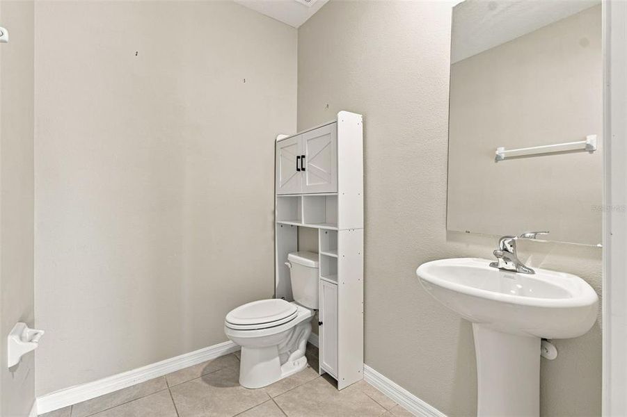 Furnished interior view inside a new home in , Wesley Chapel (Image 7).