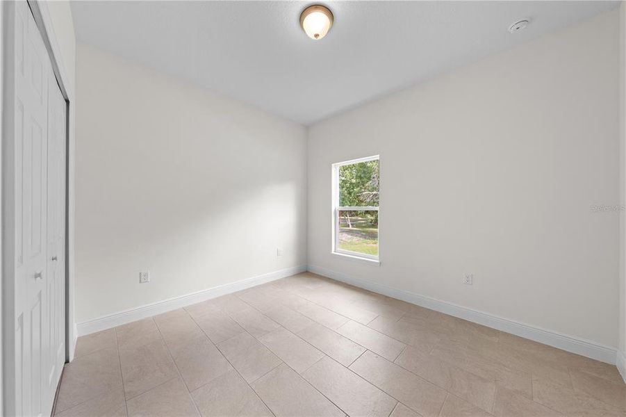 Spacious, unfurnished interior of a new home in , Yeehaw Junction (Image 41).