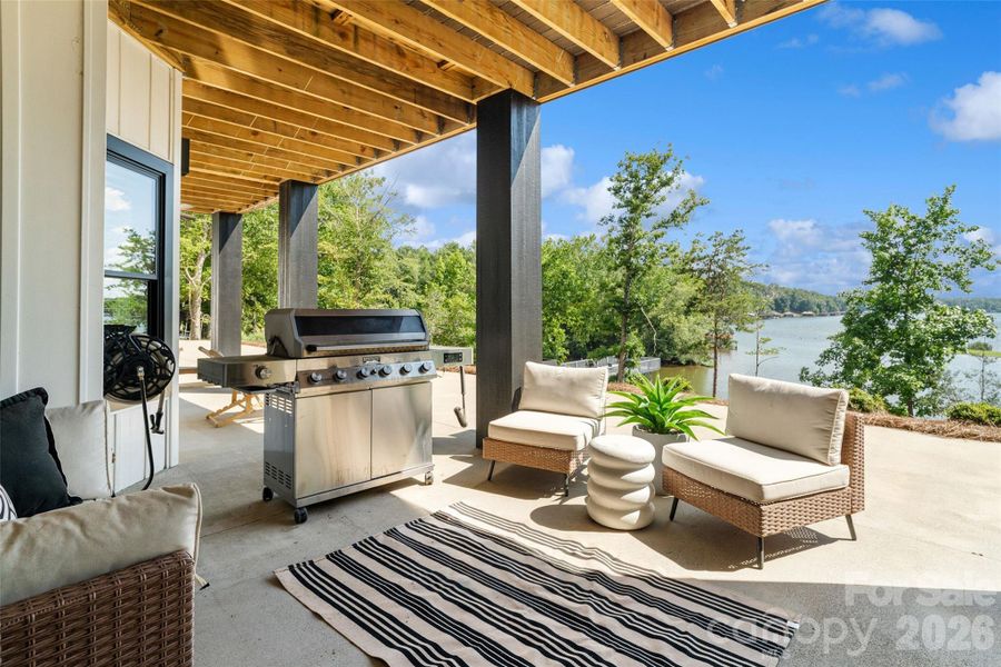 Exterior details and patio area of a home in , Troy (Image 31).
