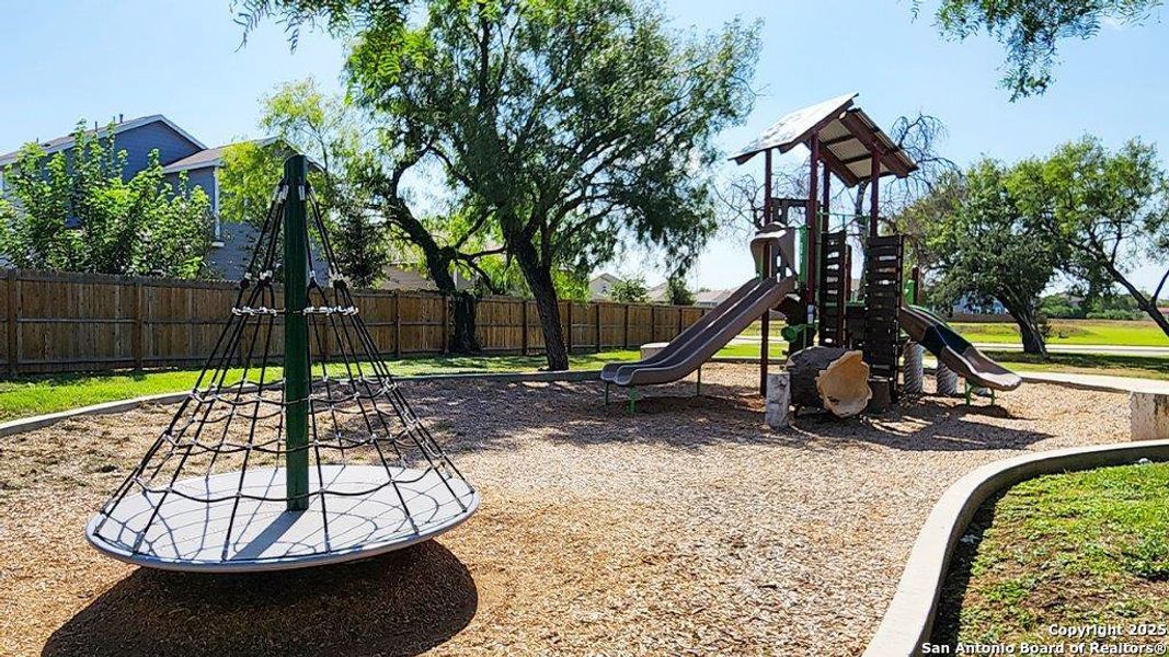 Community amenities in Blue Ridge Ranch, San Antonio (Image 30). Community amenities in Blue Ridge Ranch, San Antonio (Image 30).