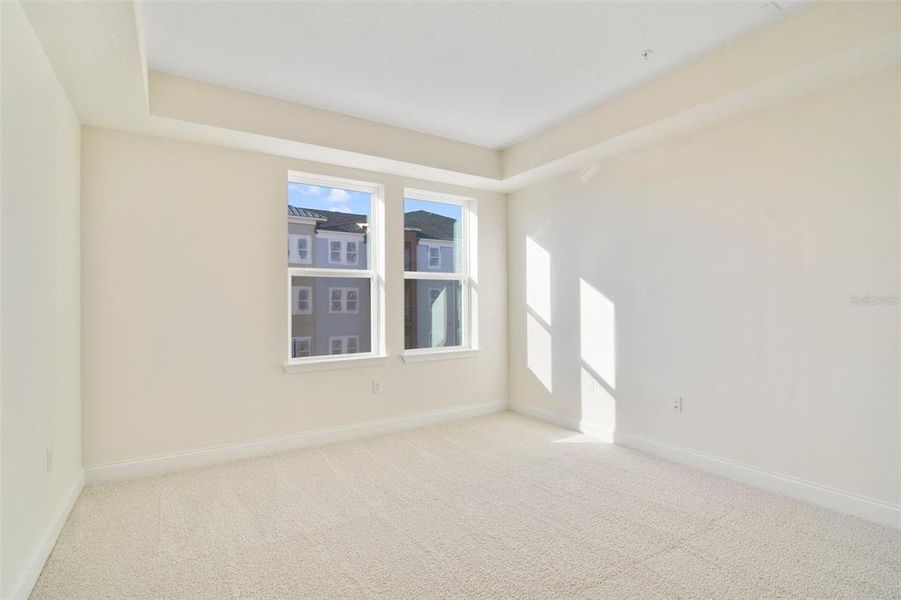 Spacious, unfurnished interior of a new home in Gatherings® of Lake Nona, Orlando (Image 16).