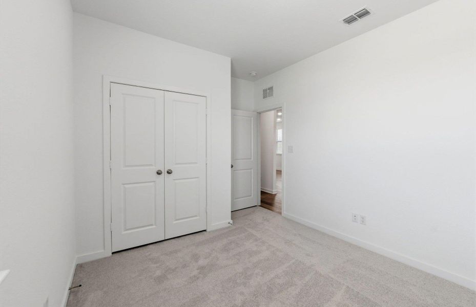 Spacious, unfurnished interior of a new home in Crosswinds, Kyle (Image 14). Spacious, unfurnished interior of a new home in Crosswinds, Kyle (Image 14).