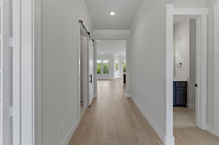 Spacious, unfurnished interior of a new home in Eagle Ridge Estates, Weatherford (Image 12).