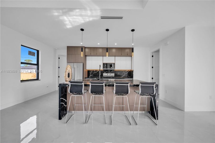 Furnished interior view inside a new home in , Lehigh Acres (Image 7).