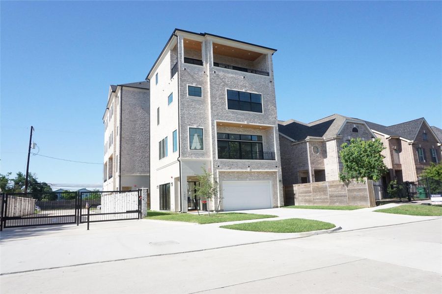 Front exterior of a new home in , Houston, TX, highlighting curb appeal (Image 23). Front exterior of a new home in , Houston, TX, highlighting curb appeal (Image 23).