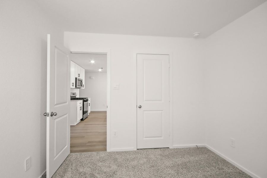 Spacious, unfurnished interior of a new home in Sunset Valley, Hockley (Image 16).
