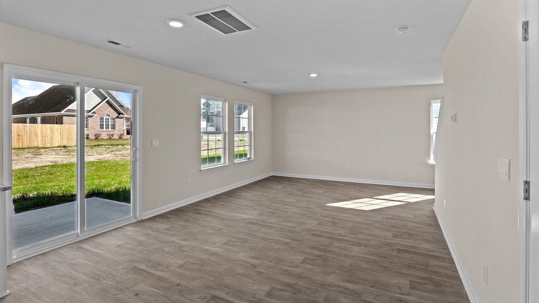 Spacious, unfurnished interior of a new home in Chandler Pointe, Rural Hall (Image 9).