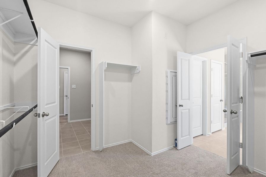 Image 37 of a home in Valencia. Image 37 of a home in Valencia.