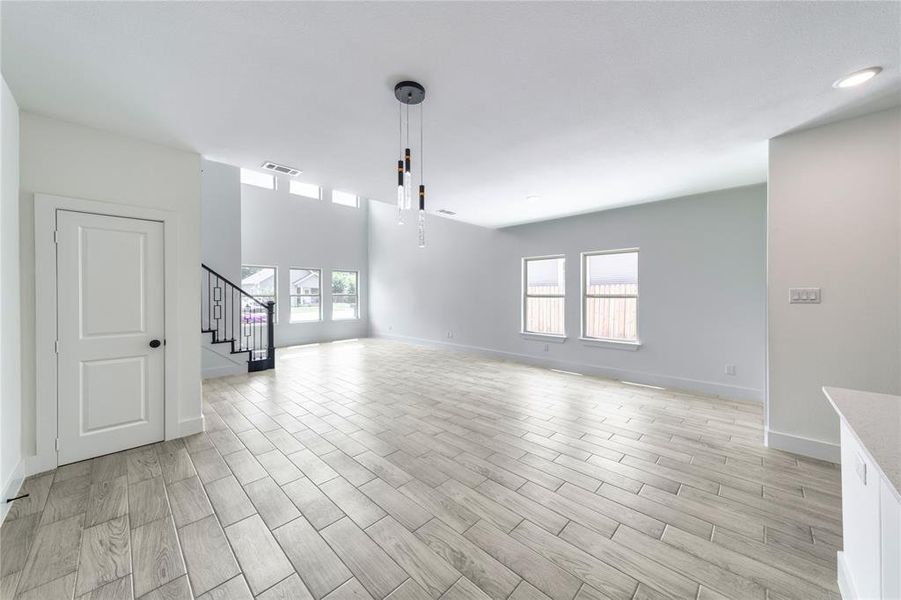 Spacious, unfurnished interior of a new home in , Fort Worth (Image 14).