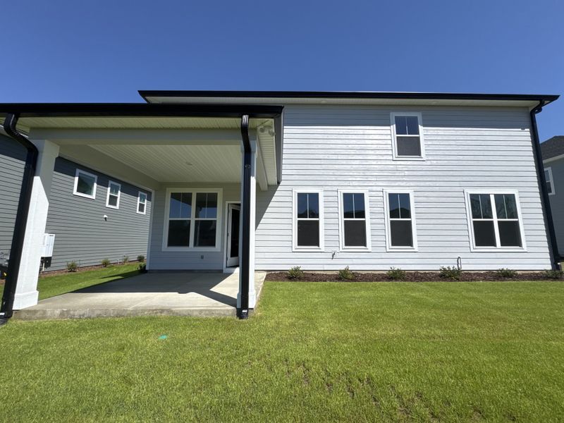Exterior details and patio area of a home in Crawford Creek, Grovetown (Image 4).