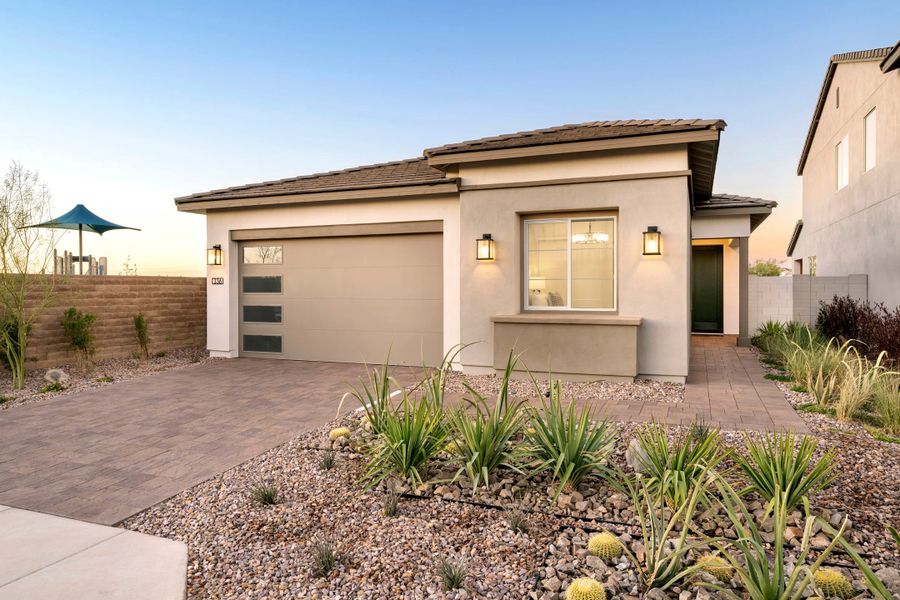 Representative exterior details of a home built from the Hopkins Plan 3512 by Tri Pointe Homes in Terraza, San Tan Valley (Image 3).